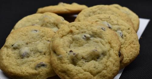 Home Made Chocolate Chip Cookies