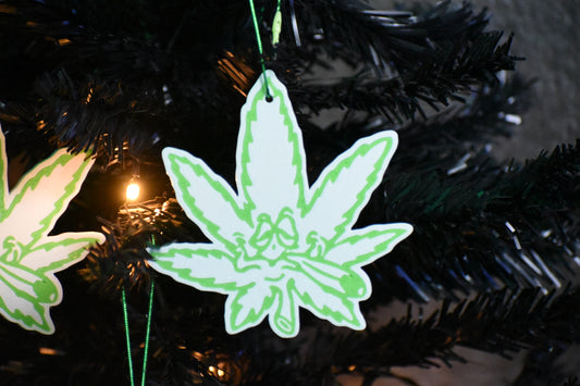 Happy Leaf! Christmas Ornaments ( 4inx4in)