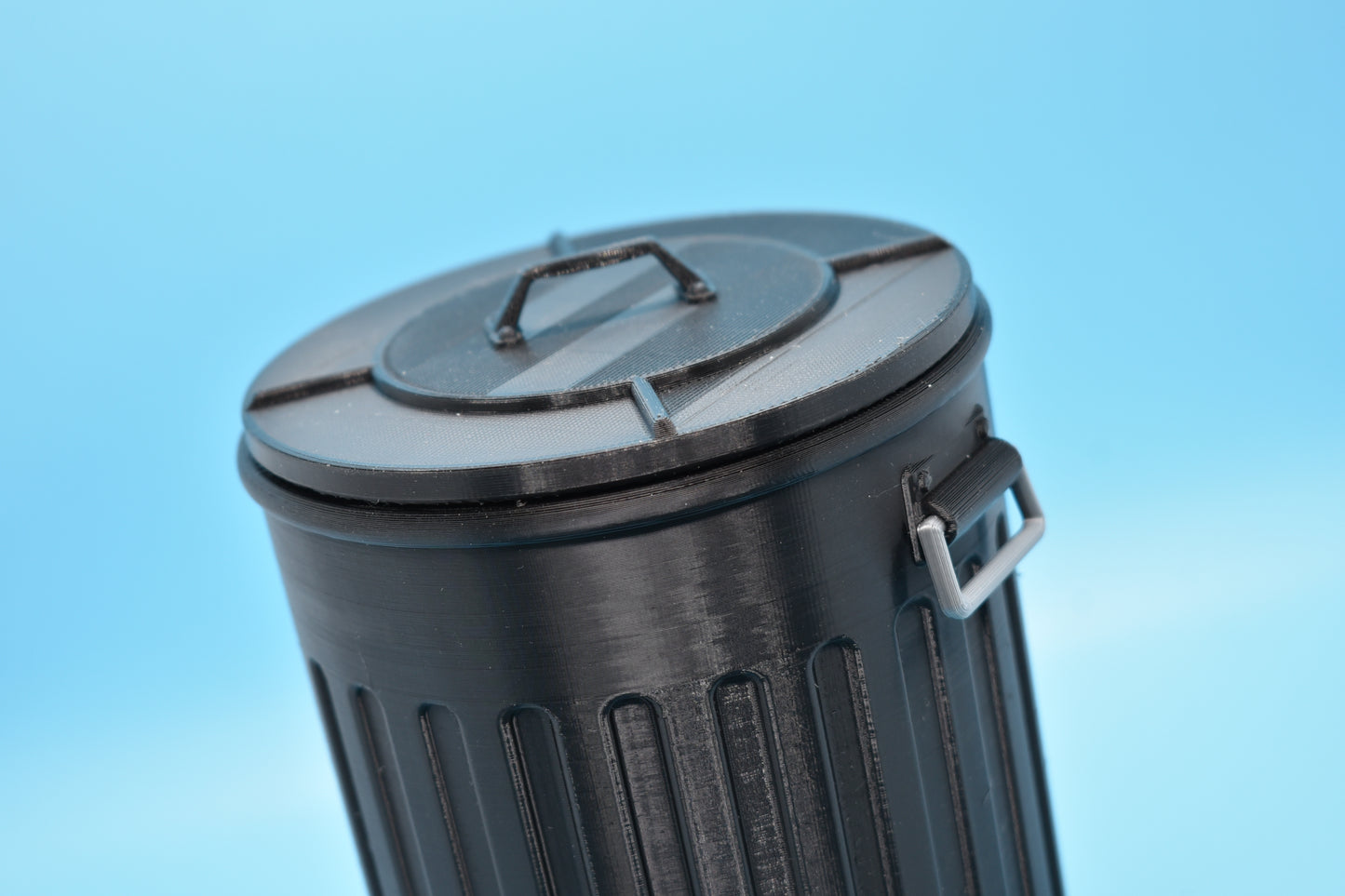 Mini Trash Can